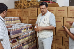 الداؤودي يؤكد استمرار حملة التفتيش لضبط المواد الغذائية المنتهية والمطاعم المخالفة