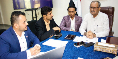 الجعدي يطلع على أداء دائرة الشباب والطلاب ويدشن الموقع الخاص بالدائرة
