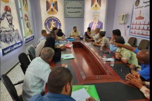 انتقالي المنصورة يستعرض مستوى التزام المدارس برفع علم الجنوب وترديد النشيد الوطني الجنوبي