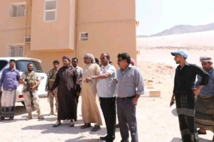 المحافظ الثقلي يطلع على أرضية مشروع إنشاء المحجر البيئي بميناء سقطرى
