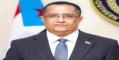 الدكتور الخُبجي يعزي مدير عام مطار عدن الدولي بوفاة والده