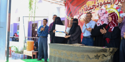 أمانة الانتقالي تكرم عدداً من المعلمات المتميزات في ثانويتي الجلاء وباكثير بالعاصمة عدن