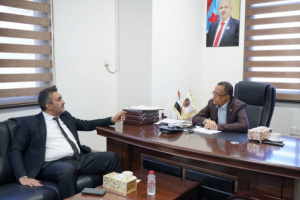 الدكتور الخُبجي يطّلع من الوكيل الجنيدي على الأوضاع في محافظة أبين