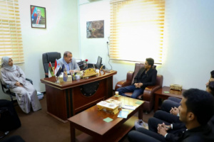 اللواء بن بريك يستقبل عدداً من خريجي قسم العلوم السياسية جامعة عدن