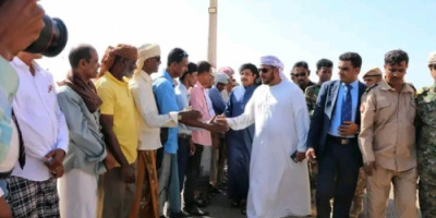 بعد زيارة ناجحة لدولة الإمارات.. المحافظ الثقلي يعود إلى سقطرى ويبشر بتحول ونهوض تنموي قادم