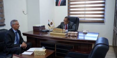 الدكتور الخُبجي يلتقي المدير العام التنفيذي لشركة مصافي عدن