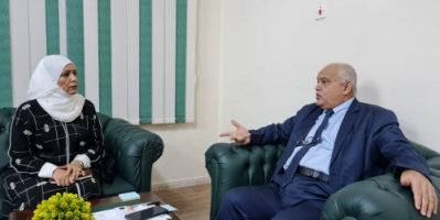 وزير الخدمة المدنية والتأمينات يبحث سبل التعاون المشترك مع رئيسة اللجنة الوطنية للمرأة