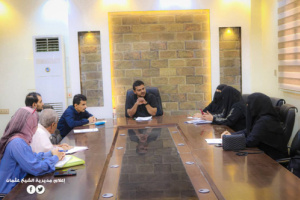 مدير عام الشيخ عثمان يناقش مع مدير الاشغال عدد من المشاريع