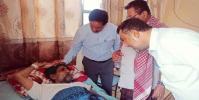 رئيس انتقالي أبين يطمئن على صحة نائب المحافظ الأسبق قاسم عبدالله