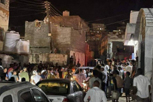 قوات أمن عدن تلقي القبض على متهم بقتل واغتصاب فتاة بالتواهي