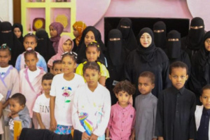 الأمانة العامة تتفقد دار الفردوس للأيتام وتقدم له مساعدات عينية