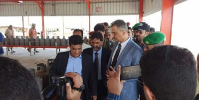 محافظ العاصمة عدن يفتتح محطة لتعبئة الغاز المسال