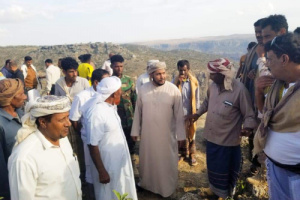 محافظ سقطرى يطلع على سير العمل بمنتزه ديكسم جعللهن السياحي