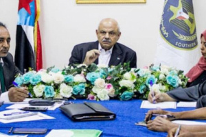 انتقالي العاصمة عدن يناقش أوضاع المصانع والمؤسسات الاقتصادية بالعاصمة