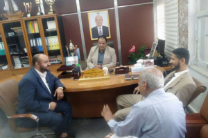 مدير شركة النفط بعدن يستقبل رئيس الجمعية السكنية لموظفي الشركة