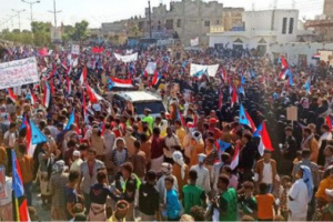 حشود غفيرة تشارك باحتفالية عيد الاستقلال بزنجبار
