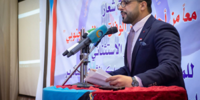 رئيس الحراك الثوري ينهئ الرئيس الزبيدي بعيد الاستقلال المجيد