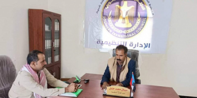 مدير الإدارة التنظيمية بانتقالي شبوة يلتقي رئيس القيادة المحلية بمديرية مرخه 