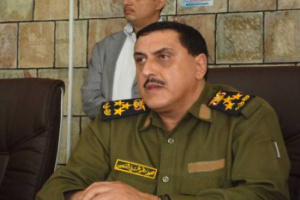 مدير أمن العاصمة عدن يعزي العقيد قاسم الرياشي بوفاة والدته