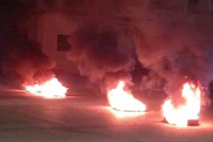 عاجل: احتجاجات شعبية غاضبة في شوارع سيئون للمطالبة برحيل المنطقة الأولى