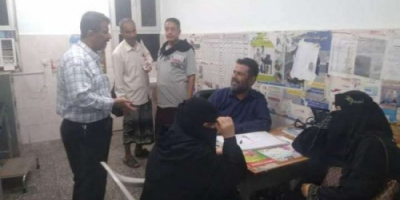 مدير صحة المعلا يتفقد النوبات الليلية ومستوى النظافة بالمجمع الصحي والصيدليات الخاصة