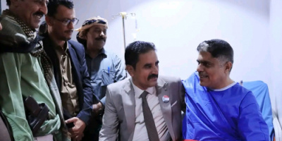 رئيس انتقالي شبوة يطمئن على صحة رئيس تنفيذية انتقالي حضرموت