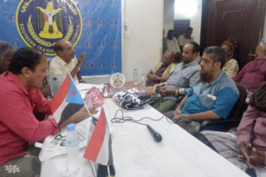 لقاء موسع للانتقالي يناقش آلية تفعيل نشاط المراكز المحلية بمديرية المكلا.
