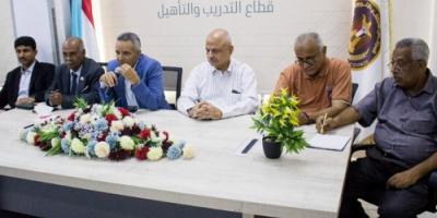 تكرّيم طالبات مدرسة "باكثير" لمشاركتهن في احتفالية تشاوري العاصمة عدن