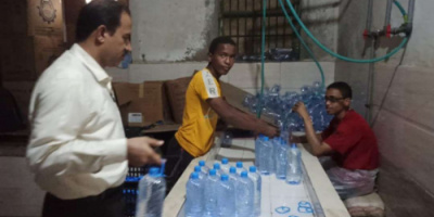 مدير عام المنصورة يوجه بإلزام معامل المياه بعمل ليبلات تعريفية على العبوات البلاستيكي