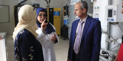 الشبحي يتفقد مبنى الرعاية الصحية الاولية ويزور مركز الغسيل الكلوي