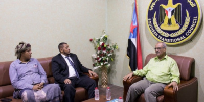 الجعدي يستعرض مع محافظ سقطرى جهود السلطة المحلية في الأرخبيل