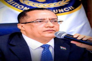 الدكتور الخُبجي يُعزَّي في وفاة عبدالناصر محمد صالح طمبح
