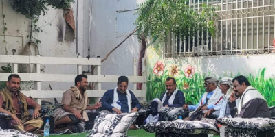 رئيس انتقالي شبوة يقدم واجب العزاء لآل عفيف في مقتل الملازم محمد بن عفيف