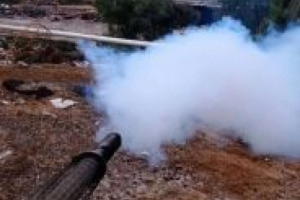 تدشين حملة رش ضبابي بمنطقة صلاح الدين في البريقة