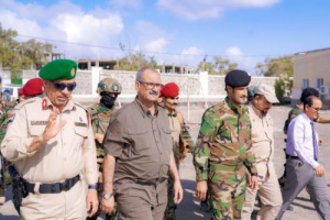 الجعدي يتفقد مقر قيادة الحزام الأمني في العاصمة عدن