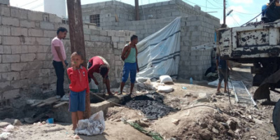 استمرار أعمال صيانة خطوط شبكة الصرف الصحي في الممدارة 