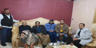 المحمدي يطمئن على صحة رئيس أركان المنطقة العسكرية الثانية