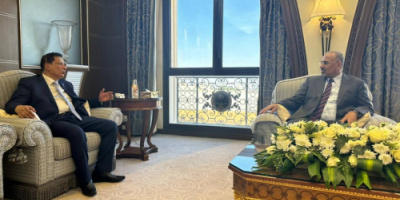 الرئيس الزُبيدي يطّلع على الأوضاع العامة في محافظة المهرة