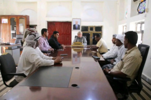 المحافظ الثقلي يؤكد دعمه لإنشاء مركزاً ل"للغة السقطرية" للحفاظ على الموروث الثقافي 