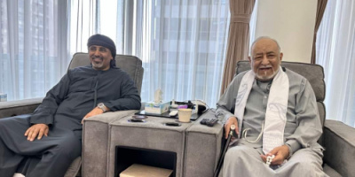 الرئيس الزُبيدي يطمئن على صحة المناضل والسياسي الجنوبي عبدالرحمن الجفري