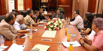 الوزير السقطري يناقش التحضيرات النهائية لإنشاء مشروع سد حسّان الإستراتيجي 