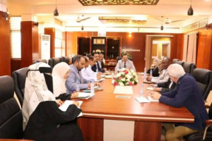 الوزير السقطري يبحث مع البرنامج الإنمائي سبل التعاون في مشاريع القطاع السمكي 