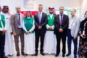 لملس يستقبل منحة المشتقات النفطية الثالثة ويطلع على سير الخدمات الطبية المقدمة في  مستشفى عدن العام