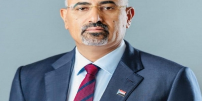 الرئيس الزُبيدي يُعزّي في وفاة اللواء طيار عبدالله عوض حيدرة
