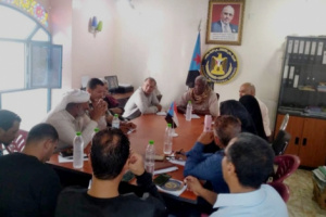 تنفيذية انتقالي التواهي تناقش أوضاع الأسواق الشعبية وأعمال النظافة بالمديرية