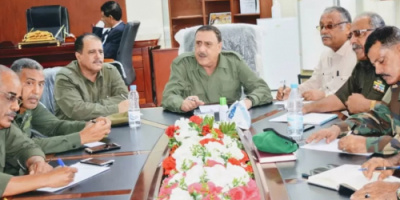مدير أمن عدن يترأس اجتماعاً بمدراء المكاتب والمراكز الأمنية بالعاصمة