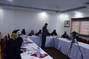 بدروة تدريبية .. تأهيل النساء الرائدات مجتمعيا على صناعة القرار بالعاصمة عدن