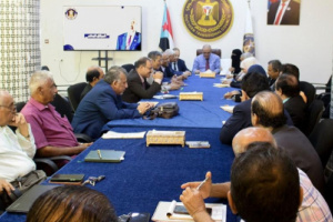 الأمانة العامة تنظم حلقة نقاشية حول الميثاق الوطني الجنوبي بمشاركة فريق الحوار الوطني الداخلي