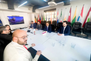 لملس يبحث مع سفير الاتحاد الأوروبي الدعم الاقتصادي والتنموي للعاصمة عدن 