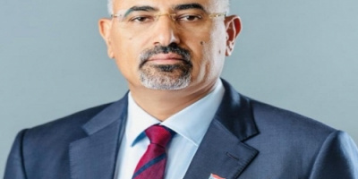 الرئيس الزُبيدي يُعزَّي في وفاة المناضل رفيق الكوري